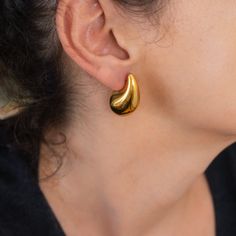 These Bold Dome earring hoops are the most wanted item of the season. The luxury note that you need every day! MEASUREMENTS AND SIZE 1.22x0.66in. / 31x17mm MADE FROM These earrings are made from Stainless Steel These earrings are thick, sturdy, and they don't bend. Nickel free and lead free. GIFTS OF LOVE All of our jewelry come gift wrapped with love, even if you purchase it for yourself. If this is a gift we can make it even more special. Just let us know with a comment at the checkout or a me Minimal Boho, Earring Hoops, Bold Necklace, Bold Earrings, Most Wanted, Small Earrings, Drop Necklace, Jewelry Earrings Hoops, Pure Silver