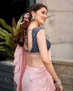 डिजाइनर कपड़े, Indian Blouse Designs, Raai Laxmi, Saree Backless, Indian Saree Blouses Designs, Blouse Designs Indian, Indian Fashion Saree