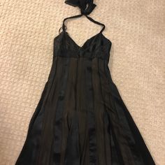 Brand New! Black With A Slight Champagne Colored Slip Showing Through. Halter Style And More Of A Mid Length Than Short. Zips Up The Back. Chiffon Material. Never Worn. Smoke Free Home Grunge Homecoming Dress, Black Tube Dress, Bar Dress, Black Tube, Chiffon Material, Halter Style, Hoco Dresses, Tube Dress, Mini Black Dress