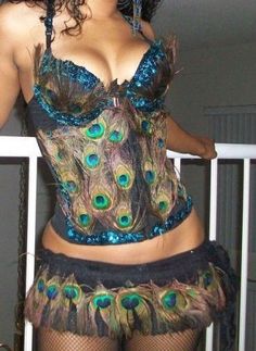 Showgirl Costume, Peacock Costume, Trendy Halloween Costumes, Halloween Costume Outfits, Spooky Szn, Costume Inspo, Trendy Halloween, Cute Halloween Costumes