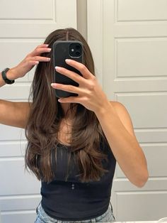 Hair Inspo Color Brunettes Straight, Medium Length Haircut With Layers Straight Hair Brunettes, Cute Haircuts For Brunettes, Mid Hair Lengths, Medium Length Layers Straight Hair, Plain Brunette Hair, Cute Haircuts For Brown Hair, Brown Hair Haircuts Long, Medium Long Brunette Hair