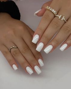 Classy White Nails Short, Short White Classy Nails, White Nail Manicure, White Square Nails Acrylics, Little Nails Ideas, White Design Gel Nails, Winter White Nails Short, Elegant White Nails Classy, White Nails Acrylic With Design