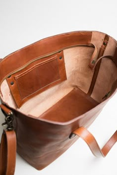 Diy Leather Tote, Hand Bags Ideas, Kelly Moore, Bags For Ladies, Bags Ideas