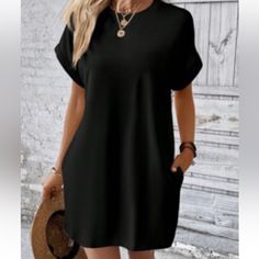 This Is A Classic And Simple Tee Shirt Dress. Rolled Sleeve. So, So Soft. Stretchy. It Has Pockets. Unique And Easy. Dirndl Outfit, Loose Mini Dress, Mini Robes, Short Sleeve Mini Dress, Khaki Dress, Loose Shorts, Vestido Casual, Color Shorts, Look Casual