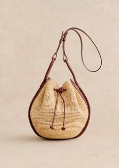 Zélie Bucket bag - Natural Raffia  - Raffia - Sézane Mini Bucket Bags, Mini Bucket, Woven Raffia, Card Bag, Basket Bag, Best Bags, Bag Dress, Small Leather Goods, Parisian Style