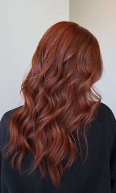 Warm Red Hair, Hair For Fall, Dark Ginger Hair, Copper Brown Hair, Copper Hair Dark, Copper Red Hair, Strawberry Blonde Hair Color, Red Hair Inspo