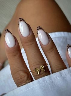 Almond Nails Color Ideas, Paznokcie Hello Kitty, Almond Gel Nails, Kutek Disney, Milky Nails, Nagel Tips, Smink Inspiration, Simple Gel Nails, Girly Acrylic Nails