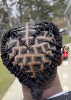 Heart Barrel Twist, Men’s Short Dread Styles, Dread Hairstyles For Short Dreads, Mens Loc Hairstyles, Dread Hairstyles For Men Ponytail, Heart Loc Style, Retwist Styles For Short Locs Boys, Locs Hairstyles For Men Dreadlocks, Locs Hairstyles Men Dreadlocks