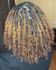 Fresh Retwist Locs, Starter Locs Retwist, Retwist Locs Style, Retwist Locs, Dreadlocks Hair Care, Locs Journey, Protective Style Braids, Twisted Hair, Short Locs Hairstyles