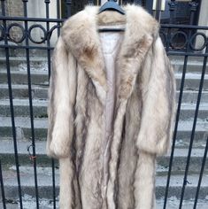 In Good Condition. Small Spot On Lieing Made In New London Fur Fashion Men, New London, Fur Coats, Fur Fashion, Fur Jacket, Spot On, Fur Coat, Mens Jackets, Prince