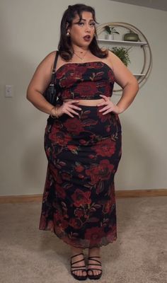 Mexican Plus Size Outfit, Plus Dress Outfits, Plus Size Fashion Runway, Conventionally Attractive Woman, Venus In Scorpio Style Plus Size, Summer Club Outfits Plus Size, Plus Size Outfits Dark Academia, Nyc Outfits Plus Size, Short Curvy Fashion