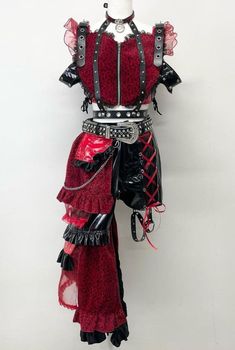 Punk Character Design, Lizzie Hearts, Rave Costumes, Burlesque Costume, Preformance Outfits, Fairytale Fashion, Stage Costume, Tumblr Fashion, Halloween Fashion