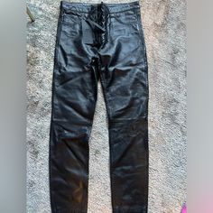 Brand New Woman Leather Skinny Pants Size 8 Special Collaboration With Steven Meisel. Zara Black Mid-rise Pants, Zara High-waisted Faux Leather Pants, Chic Stretch Leather Ankle-length Pants, Fitted Ankle-length Leather Pants, Zara Stretch High-waisted Leather Pants, Luxury Full-length Faux Leather Pants, Zara Jumpsuit, Steven Meisel, Zara Pants