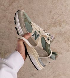 New Balance Outfit Men, New Balance Outfit, Shoes Outfit Fashion, Cute Sneakers, Hype Shoes, Aesthetic Shoes, Shoe Inspo