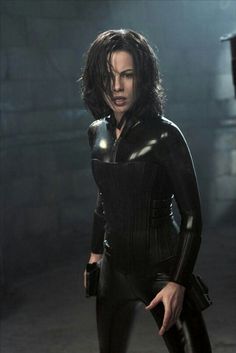 Kate Beckinsale Underworld Vampire, Underworld 2003, Underworld Kate, Underworld Selene, Underworld Movies, Resident Evil Girl, Catwoman Cosplay, Anne Rice, Vampire Girls