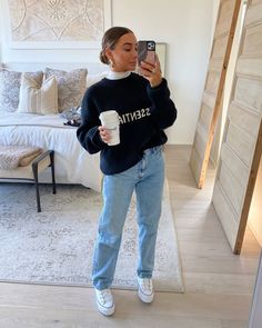 Outfit Invierno Casual, Casual Outfits Cold, Outfit Con Converse, Outfit Con Jeans, Casual Autumn Outfits, Outfits Con Jeans, University Outfit, Winter Fashion Outfits Casual, Uni Outfits