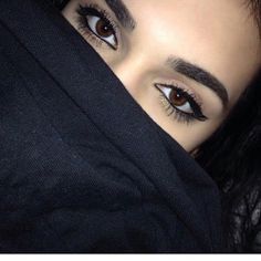 Big Eyebrows, Beautiful Hijab, Face Art, I Don't Know, Makeup Art, Beauty Make Up, All About Eyes