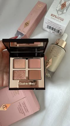 Glamour Makeup Looks, Makeup Accesories, Glamour Makeup, Eye Makeup Tips, Makeup Obsession, Beauty Makeup Tips, Luxury Makeup, Makeup Items