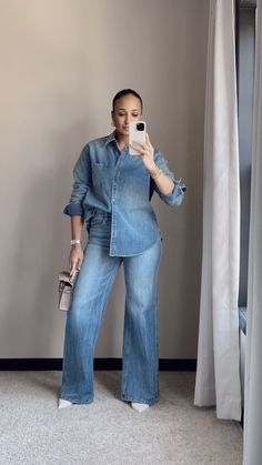 Zara! Denim Denim Outfit, Green Qipao, Denim Top Outfit, Looks Total Jeans, Italy Pasta, Pasta Brands, Denim On Denim Looks, Look Zara, Denim On Denim