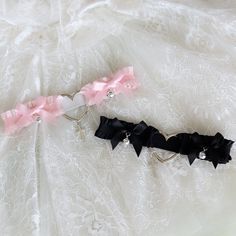 Material: Lace, MetalColor: Black, White Heart Garter, Thigh Garter, Coast Outfit, Garter Black, Thigh Harness, Leg Garters, Goth Princess, White Garters, Thigh Chain