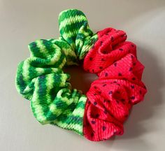 Cant decide if you like the Red Watermelon or Just the Rind?? This watermelon combo just hits different! XL scrunchies are super trendy right now! Measures approximately 6 inches in diameter. 100% Handmade with textured bullet fabric. *Other listings related are "Just the Rind" and "Red Watermelon"* Watermelon Accessories, Watermelon Gifts, Watermelon Fabric, Watermelon Shark, Watermelon Gift, Bullet Fabric, Watermelon Design, Red Watermelon, Sugar Bears