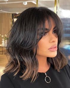 Waves Medium Hair, Dark Straight Hair, Bangs Brunette, Lob Haircut With Bangs, One Length Haircuts, Hair Curtain, Wave Hairstyles, Brunette Medium