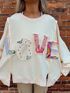 Quilted Clothing, Urban Hippie, Patchwork Hoodie, Patchwork Sweatshirt, Patchwork Clothes, Diy Sweatshirt, Patchwork Top, Embroidery On Clothes, All Love