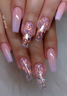 These fabulous nail art designs are super unique and glamorous, these will give you the trendy looks and give your nails a whole new... Unghie Sfumate, Ballerina Nails, Nail Designs Glitter, Clear Nails, Fabulous Nails