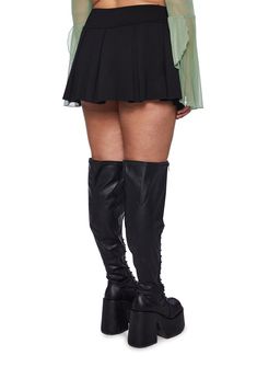 got ya at the head of your class babe! Look cute AF in this pleated mini skirt that has an A-line fit and an elasticized waist. Current Mood Clothing, Pleaded Skirt, Brat Summer, A Line Mini Skirt, Free Socks, Ski Mask, Star Style, Current Mood, Pleated Mini Skirt