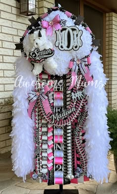 Located in Arlington, serving the DFW area. Hot Pink Homecoming, Senior Prom, Graduation Style