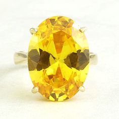 14k Solid Yellow Gold Ring With Lab-Created Citrine Ring Size 7 (Free Sizing Upon Request) Condition: New Made In The Usa Delivered In An Elegant Jewelry Box Ring Material: 14k Solid Gold Approximate Weight: 3.2 Grams Main Stone: Lab-Created Citrine Stone Color: Yellow Stone Shape: Oval Approximate Dimensions: 18.00x13.00 Mm Stone Quantity: 1 Ring Quantity: One Box Ring, Citrine Ring, Citrine Stone, Yellow Stone, Oval Stone, Yellow Fashion, Yellow Gold Ring, Elegant Jewelry, Ring Box