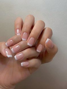 Short Fake Nails, Nagel Tips, Stick On Nails, Girls Nails, French Tip Nails, Square Nails, Nail Kit, Photo Instagram