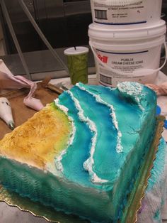 there is a cake that looks like the ocean