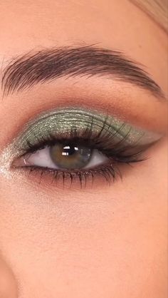 Green Eyeshadow Look, Bronze Eye Makeup, Bridal Eye Makeup, Eye Makeup Styles, Makeup For Hazel Eyes, Swag Makeup, Green Makeup, Green Eyeshadow, Fancy Makeup