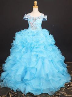 Feature:blue girls pageant dresses,pageant dresses for teenage girl,pageant dresses for tweens. Keep it very sassy and classy in this organza ballgown. This beading is sure to make you outshine your competition. The tiered layers with double the horsehair are the perfect addition to this style. This formal girl dress can be custom made with no extra cost,lace up back or zipper back are all available. Description1, Color: picture color or other colors, there are 126 colors are available, please c Party Dresses For Teens, Junior Pageant Dresses, Kids Pageant Dresses, Flower Girl Dresses Tutu, Princess Dress Up, Girls Formal Dresses, Custom Size Dresses