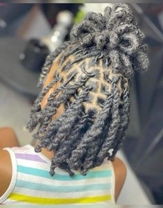 Short Dreadlock Style, Baddie Dread Hairstyles, Dreads Twist Hairstyles, Loc Petal Hairstyles For Women, Loc Styles Medium Half Up Half Down, Loc Styles Medium Short, Pedal Dread Styles, Cute Loc Styles For Short Hair, Female Loc Updo Styles