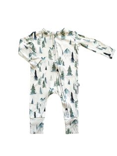 Our one piece zipper rompers make the perfect going home outfit or gift! This outfit is buttery soft and comfortable. Made from bamboo viscose, which is lightweight and ultra soft. Features a 2 way zipper that runs from the neck to the ankle to make those diaper changes super easy! Featuring fold over cuffs and feet to keep baby from scratching and to keep their little hands warm.  **Hat sold separately  Features: * 2-way reversible zipper * Tagless for comfort * Run true to size with a snug fit Zipper Outfit, Going Home Outfit, Baby Skirt, Baby Pajamas, Green Forest, Baby Outfit, Cozy Fits, Baby Outfits, Home Outfit