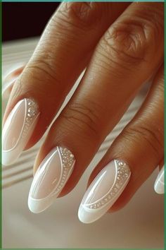 👰💅 Elegant Bridal Nail Designs for Your Special Day! Bridal Manicure, Nails Collection, Nails Sparkle, Graduation Nails, Fancy Nails Designs, Nail Art Wedding, Bride Nails, White Nail