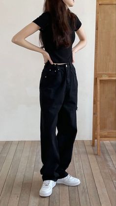 Feminine Korean Outfits, Korean Casual Outfits, Korean Outfits, Looks Style, Outfits Casuales