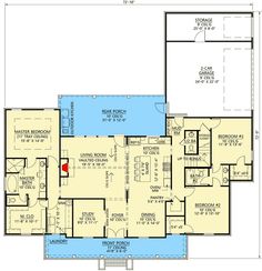 the floor plan for a house with two master suites