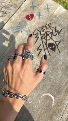 Barbed Wire Ring ⛓ 100% solid 316L stainless steel 💦 Waterproof 👽 NO green skin. NO tarnish. NO rust 🖐 Sizes 5-10 available Gothic Items, Barbed Wire Ring, Barb Wire, Mens Nails, Grunge Jewelry, Green Skin, Purple Outfits, Wire Ring, Barbed Wire