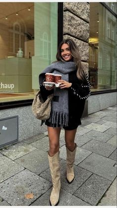 Brown High Boots Outfit Winter, Midi Dress Boots Outfit, Knee High Cowboy Boots Outfit, Tall Brown Boots Outfit, Latina Outfits, Look Adidas, Autumn Wear, Estilo Indie, Looks Country