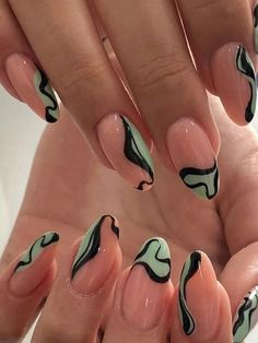 Easy Nail Inspiration, Alternative Nails, Mom Nails, Valentine Nails, Nagel Tips, Colorful Nails, Short Acrylic, Black Nail Designs, Almond Nail