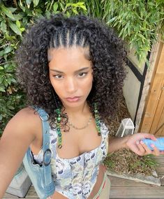 Curly Hair Vacation, Hair Vacation, Creative Braids, Curly Hair Braids, Mixed Curly Hair, Icy Girl, Vacation Hairstyles, Instagram Hairstyles, Cute Curly Hairstyles