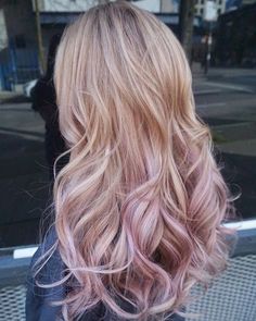 Rose Gold Hair Blonde, Rose Hair Color, Rose Pink Hair, Model Hair Color, Long Hair Models, Pink Highlights, Hair Color Pink