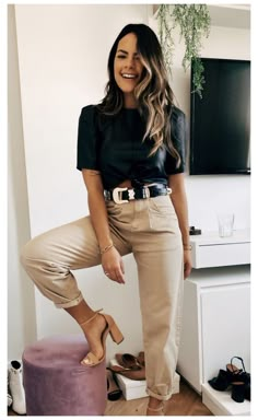 Khaki Pants Outfit, Urban Street Style, Korean Street Fashion, Looks Style, Mode Inspiration, Work Fashion, Outfits Casuales