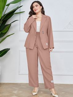 Plus Size Suit, Patch Pants, Plus Size Suits, Suit Trousers, Fall Style, Trouser Suits, Classy Women, Suit And Tie, Fashion Sewing