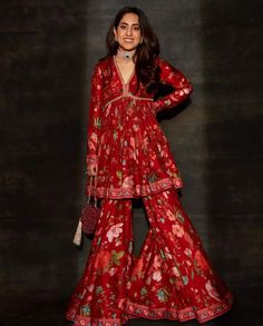 Sabyasachi Gown, Red Sharara, Gaun Fashion, Sharara Suit, Party Wear Indian Dresses, Indian Designer Outfits, Designer Dresses Indian