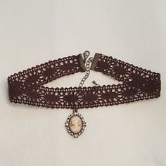 Choker Fits 14 Inch Neck But Can Accommodate Up To 17 Inches. Is Made Of Brown Lace. Hand-Made By Cowgirl Gilding. Condition: New Size: 14 To 17 Inches. Brown Accessories Aesthetic, Dream Jewelry Necklaces, Chokers Aesthetic, Brown Choker, Dr Accessories, Hoco Jewelry, Owl Outfit, Dark Academia Jewelry, Kibbe Style