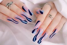 Get the Ultimate Summer Vibe with Purple and Blue Ombre Acrylic Nails Nails Inspiration Blue, Blue Acrylic Nails, Ombre Acrylic Nails, Racun Shopee, Manicures Designs, Diy Beauty Hacks, Homecoming Nails, Nail Extensions